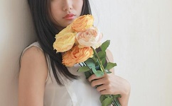 女士胸罩无遮挡透明图片